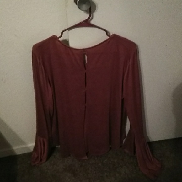 Top - Picture 2 of 2